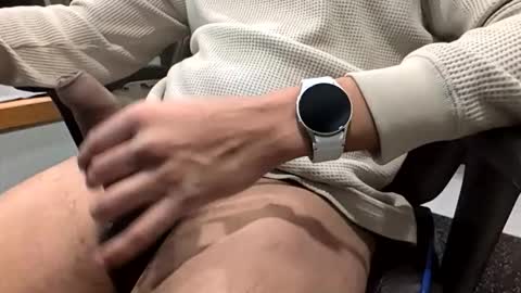 Snapshot of bwhatb chatting on December 1, 2025, 8:03 pm bwhatb online show from December 1, 2025, 8:03 pm