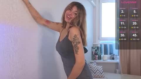 Kira online show from October 22, 2025, 7:41 am