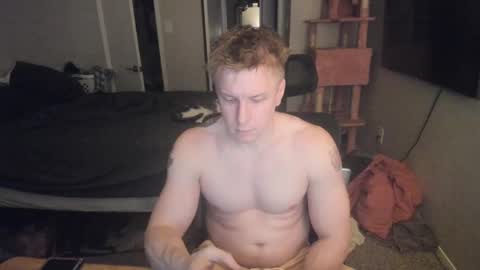 Snapshot of c00ki3m0nstr chatting on November 19, 2025, 2:44 am c00ki3m0nstr online show from November 19, 2025, 2:44 am