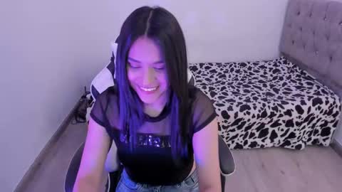 Snapshot of caelisse_cb chatting on October 29, 2025, 1:02 pm caelisse_cb online show from October 29, 2025, 1:02 pm