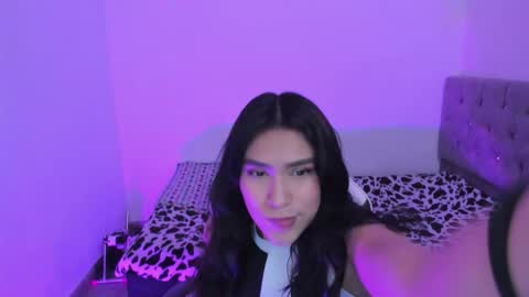 Snapshot of caelisse_cb chatting on November 28, 2025, 3:04 pm caelisse_cb online show from November 28, 2025, 3:04 pm