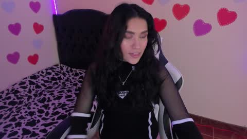 caelisse_cb online show from February 18, 2026, 4:58 pm