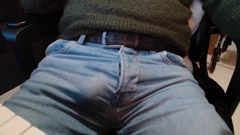 Snapshot of cafetabac chatting on January 12, 2025, 3:25 pm cafetabac online show from January 12, 2025, 3:25 pm