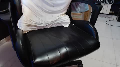 Snapshot of cafetabac chatting on January 27, 2025, 3:50 pm cafetabac online show from January 27, 2025, 3:50 pm