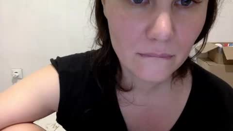 Lamb online show from November 11, 2025, 7:03 pm