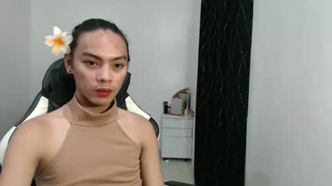 caitessa_bellemoir online show from November 29, 2025, 6:00 pm