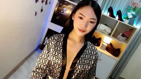 Snapshot of caitlin_x chatting on February 23, 2026, 7:00 pm caitlin online show from February 23, 2026, 7:00 pm