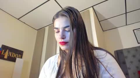 caitlingomez0 online show from December 23, 2025, 11:08 am