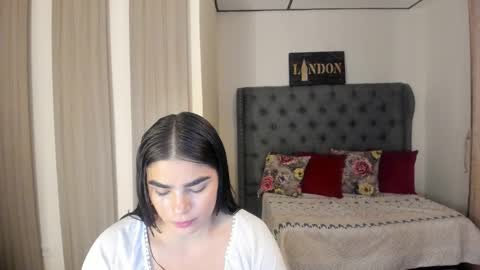 Snapshot of caitlingomez0 chatting on March 22, 2026, 9:45 am caitlingomez0 online show from March 22, 2026, 9:45 am