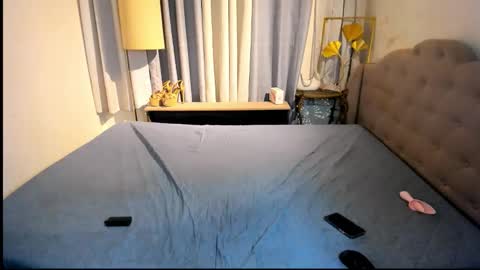 Snapshot of caitlyn_nuty chatting on November 2, 2025, 7:00 am C A I T L Y N online show from November 2, 2025, 7:00 am