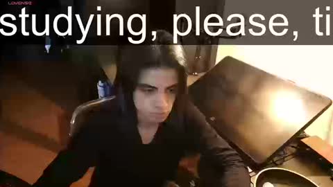 Kitty online show from March 25, 2026, 4:29 am