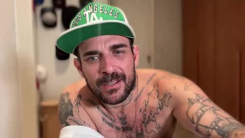 CaliforniaBrazilian online show from March 22, 2026, 11:19 pm