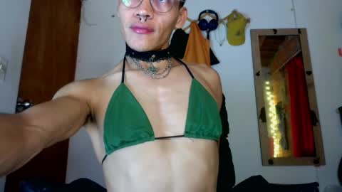 Snapshot of calioppe_10 chatting on June 8, 2026, 1:20 am Calioppe 10 online show from June 8, 2026, 1:20 am