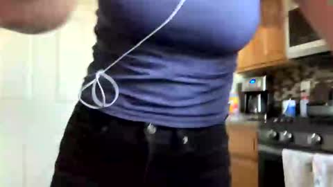 calishop1 online show from March 27, 2026, 1:33 am