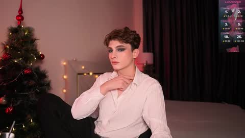 Call me Leo online show from December 18, 2024, 5:10 pm