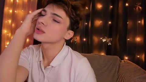 Call me Leo online show from January 15, 2025, 3:07 pm