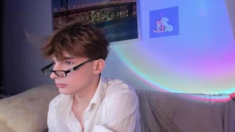 Call me Leo online show from February 3, 2025, 9:29 pm