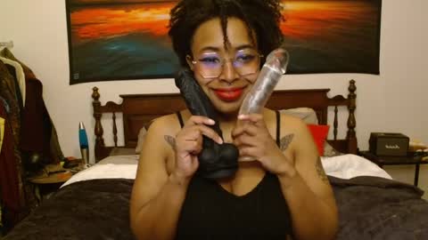 Snapshot of call_me_hedone chatting on February 13, 2025, 6:38 pm Hedone online show from February 13, 2025, 6:38 pm