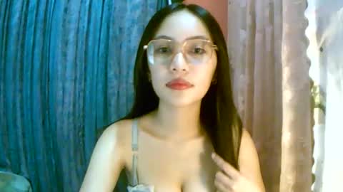 Freya online show from September 23, 2025, 4:48 am