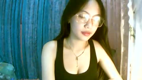 Freya online show from October 3, 2025, 3:03 am
