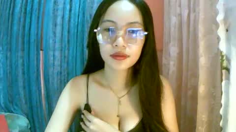 Freya online show from October 5, 2025, 5:06 am