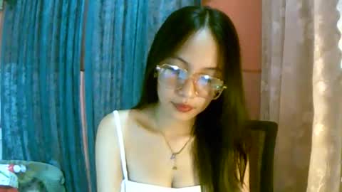 Freya online show from October 12, 2025, 4:55 am