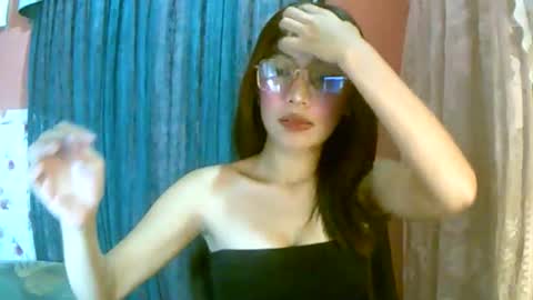 Freya online show from April 15, 2026, 11:06 am