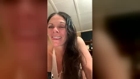 Calli online show from February 14, 2026, 4:42 am