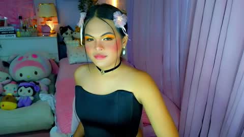 Mia online show from March 25, 2026, 4:18 am