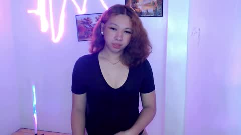 Snapshot of callme_shantal chatting on June 1, 2026, 10:11 pm SHANTAL online show from June 1, 2026, 10:11 pm
