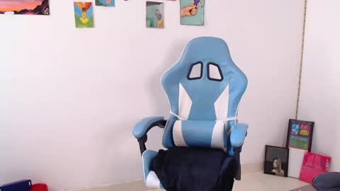Snapshot of callmebluee chatting on May 22, 2026, 5:40 pm callmebluee online show from May 22, 2026, 5:40 pm