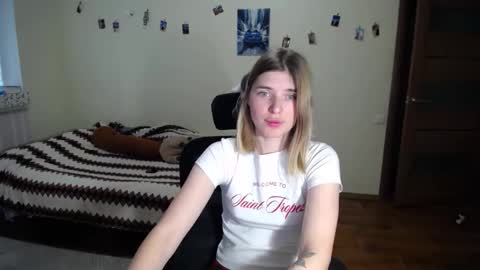 callmesweett online show from May 13, 2026, 11:18 am