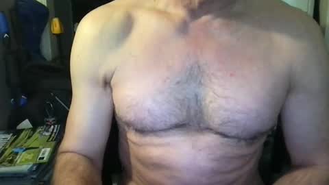 Snapshot of callum5555 chatting on March 5, 2025, 10:11 am callum5555 online show from March 5, 2025, 10:11 am