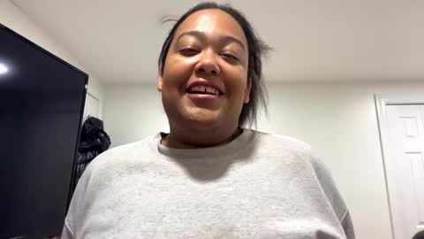 camzxoxox online show from January 1, 2025, 9:52 pm