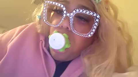 camzxoxox online show from February 20, 2026, 3:47 am