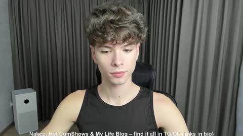 Hey I am Calvin  online show from October 17, 2025, 11:02 am