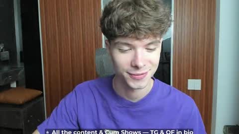 Hey I am Calvin  online show from April 8, 2026, 5:24 pm