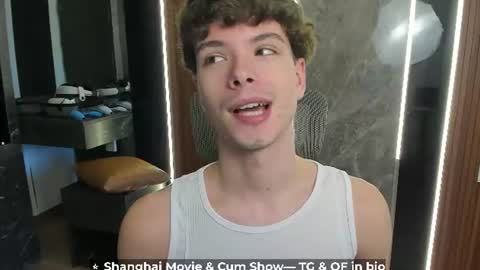 Snapshot of calvin_loves_you chatting on July 12, 2026, 9:44 am Hey I am Calvin online show from July 12, 2026, 9:44 am
