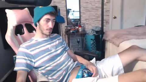 calvin_tanner online show from December 18, 2024, 3:22 pm