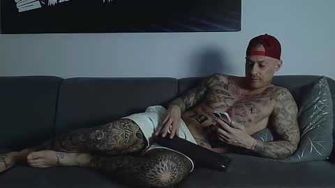 Calvin  online show from October 30, 2025, 12:34 am