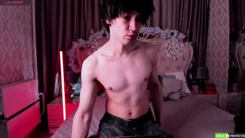 Snapshot of calvinowens chatting on December 19, 2025, 6:37 pm Calvin Owens online show from December 19, 2025, 6:37 pm