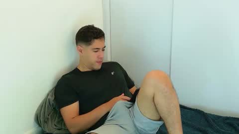 camara110 online show from November 8, 2025, 2:45 am