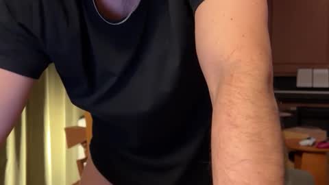 Snapshot of camdarko chatting on January 28, 2025, 2:32 am camdarko online show from January 28, 2025, 2:32 am