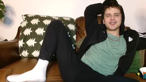 CamDoAttitude online show from December 4, 2024, 9:35 pm