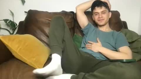 Snapshot of camdoattitude chatting on April 14, 2026, 9:21 pm CamDoAttitude online show from April 14, 2026, 9:21 pm