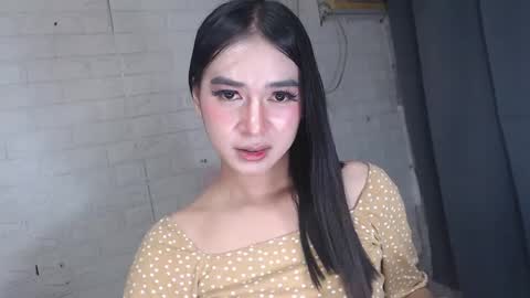 camela_star online show from December 30, 2024, 7:37 am