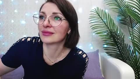 camelia_lillie online show from May 16, 2026, 12:07 am