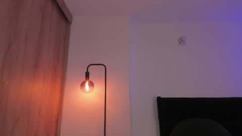 Cameron online show from April 9, 2026, 2:00 am