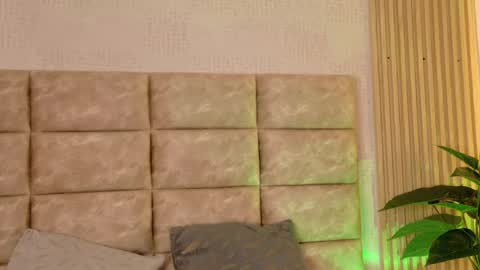 Snapshot of cameroncollinss chatting on May 17, 2026, 5:09 pm Cameron online show from May 17, 2026, 5:09 pm