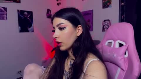 Snapshot of cami_mila99 chatting on January 6, 2026, 12:25 am CAMI online show from January 6, 2026, 12:25 am